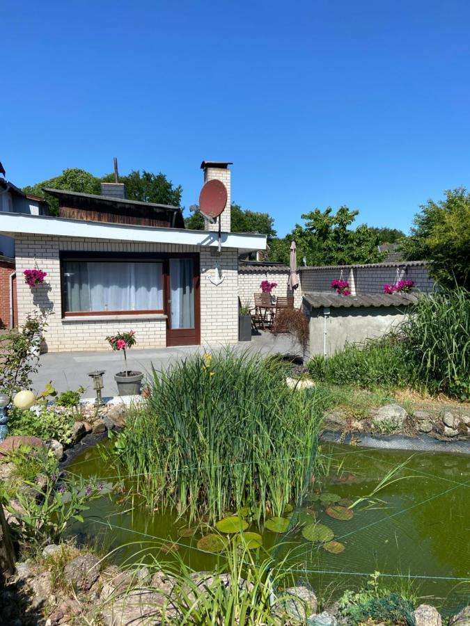 Ferienhaus Bei Engel Ahrensbok Exteriör bild